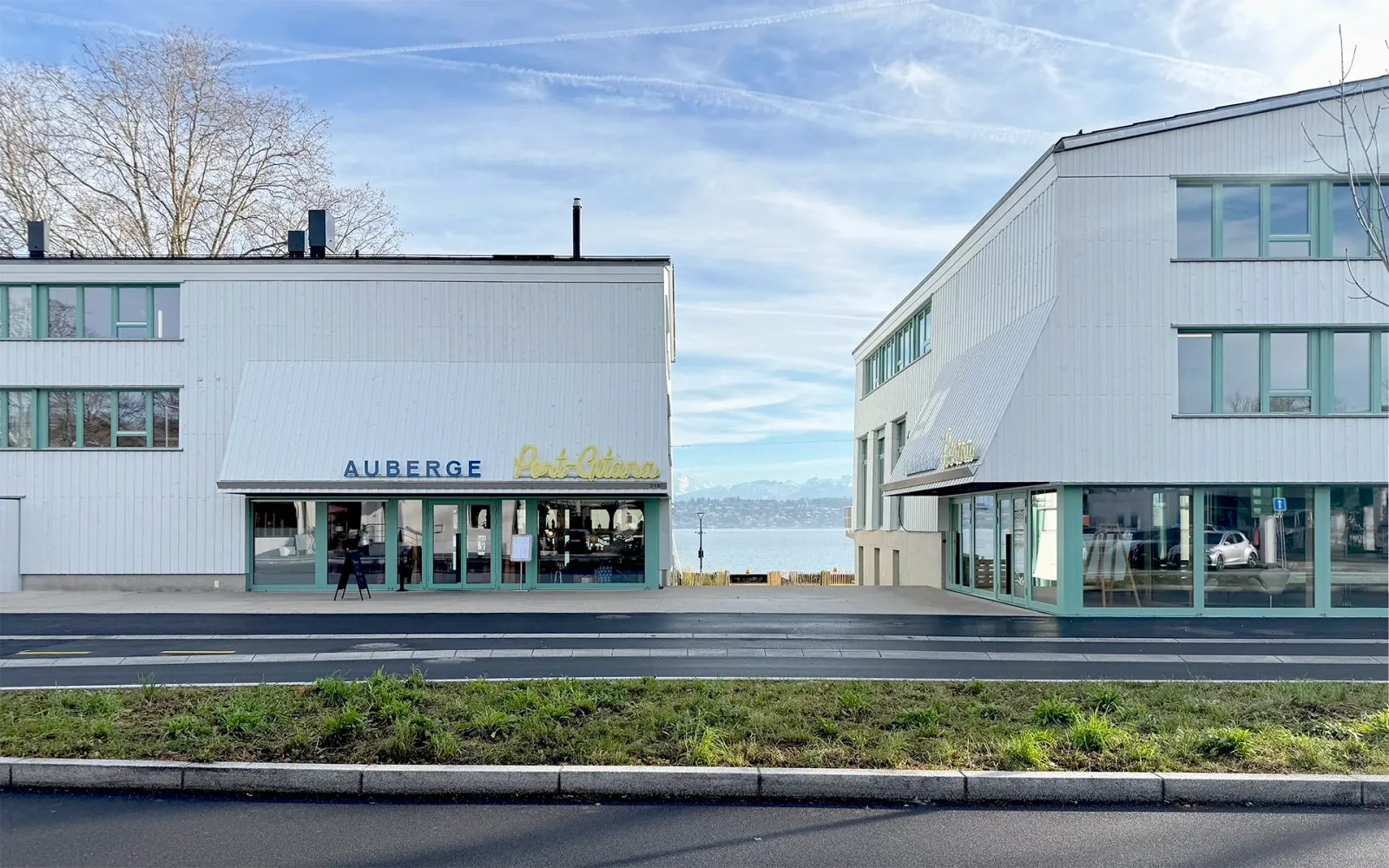 Bâtiment communal et Auberge-restaurant Port Gitana, Bellevue